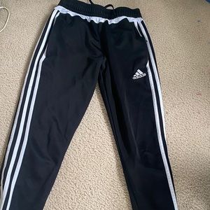 Adidas youth medium joggers.